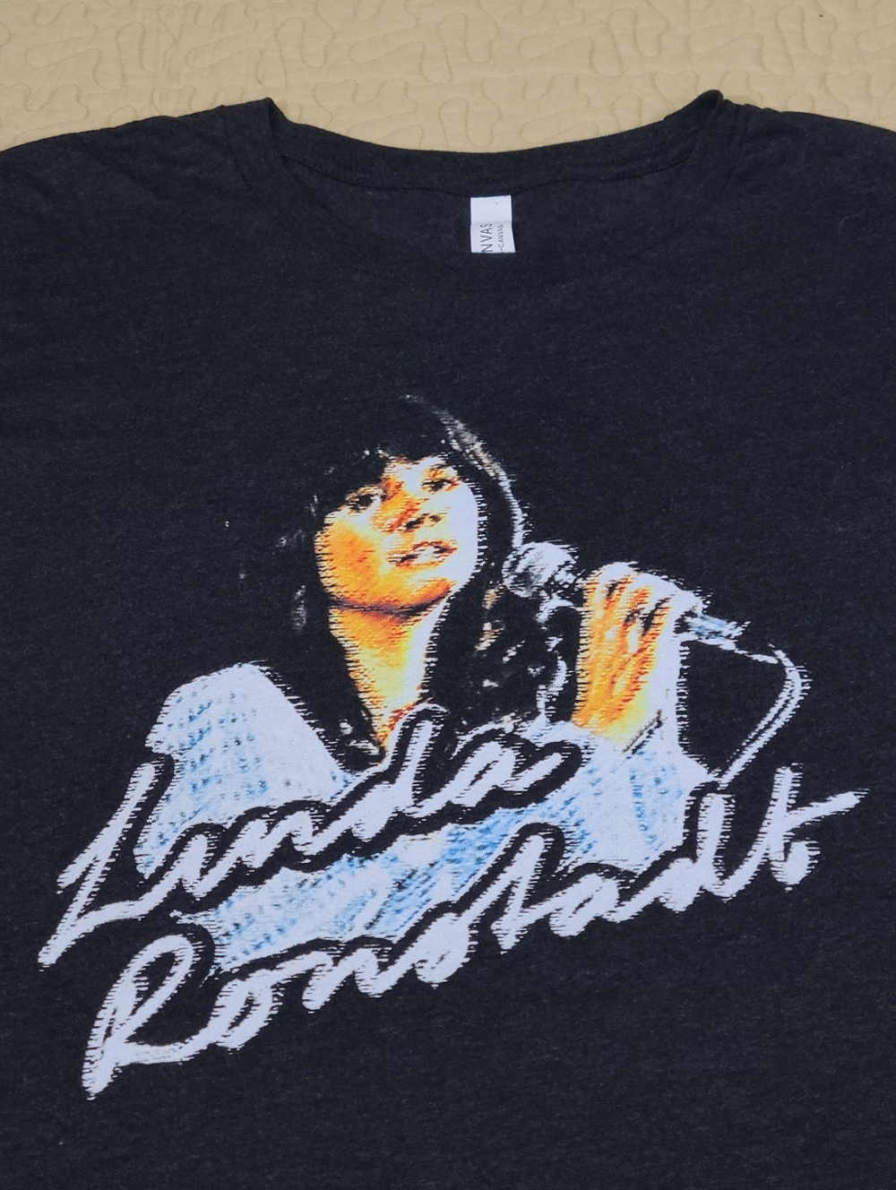 Linda Ronstadt Rockstar Pixel Graphic T Shirt Size M.
